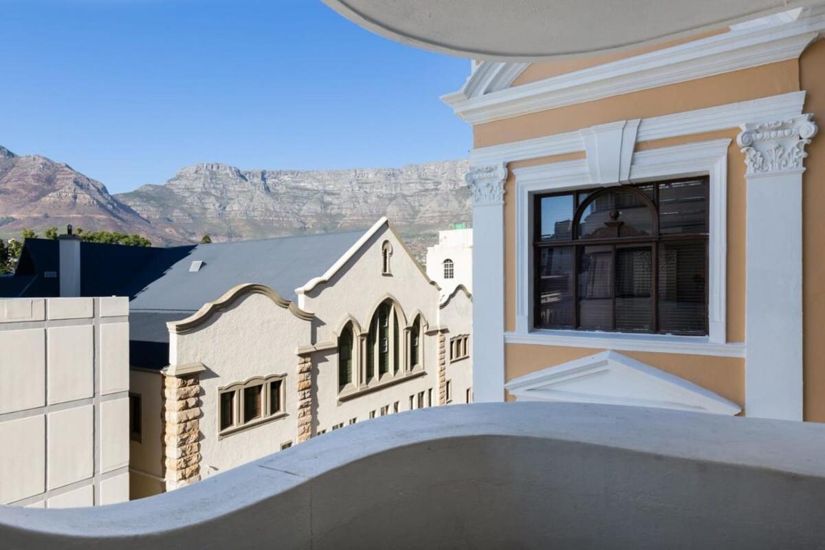 Luxurious With Stunning View Daire Cape Town Dış mekan fotoğraf