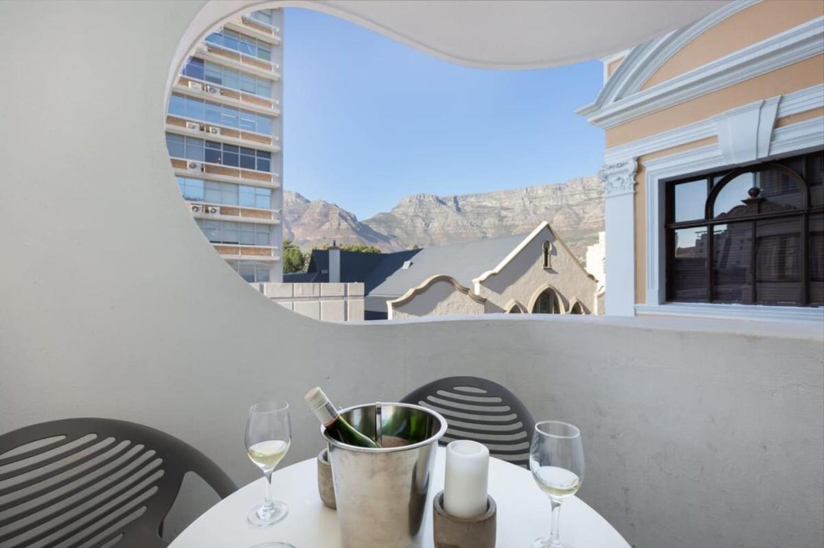 Luxurious With Stunning View Daire Cape Town Dış mekan fotoğraf