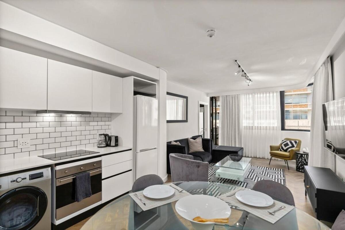 Luxurious With Stunning View Daire Cape Town Dış mekan fotoğraf